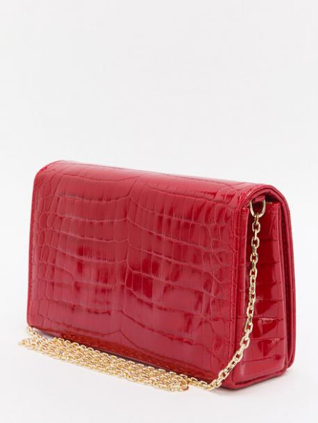 Клатчи Love Moschino