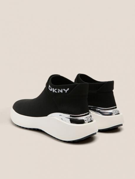 Кроссовки и кеды DKNY