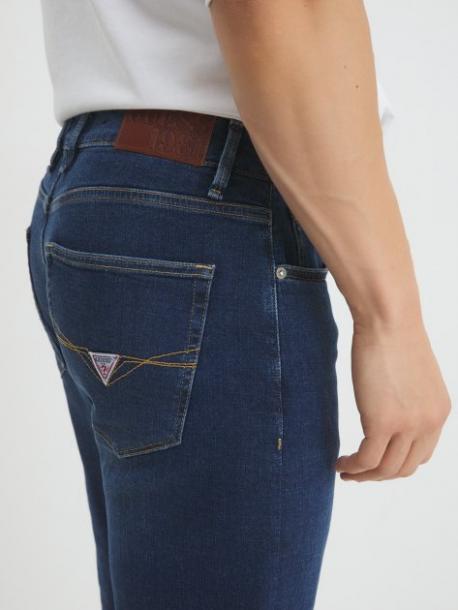 Джинсы Guess