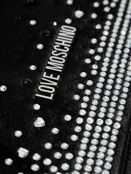 Клатчи Love Moschino