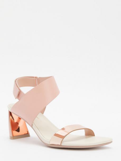 Босоножки United Nude