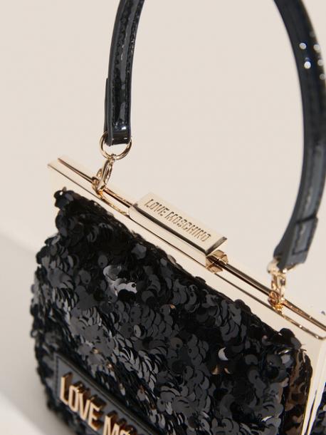 Клатчи Love Moschino