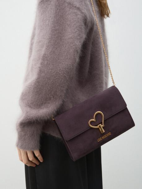 Клатчи Love Moschino