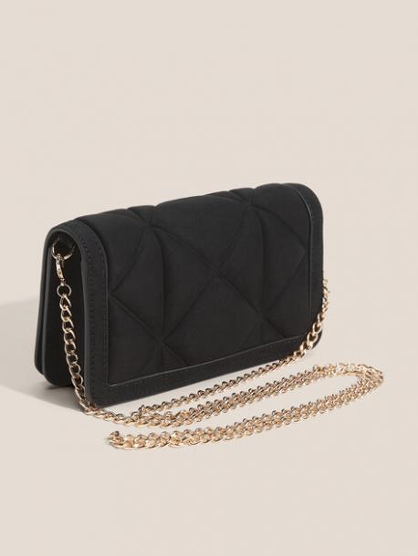 Клатчи Love Moschino