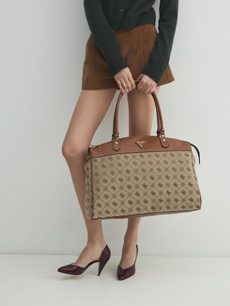 Дорожные сумки Guess