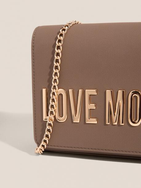 Клатчи Love Moschino