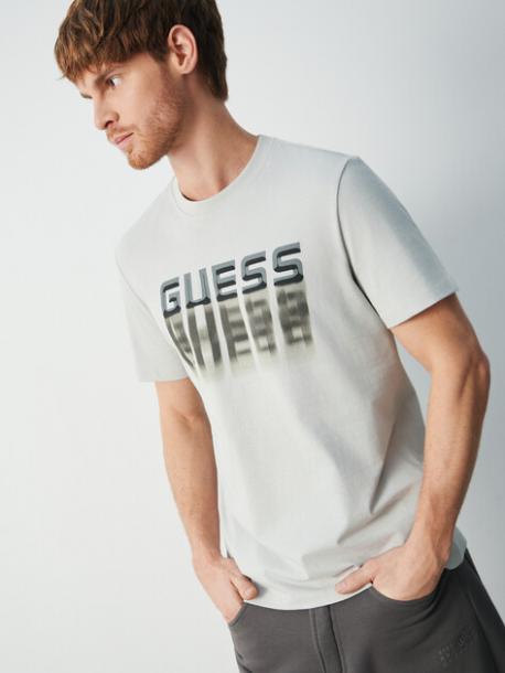 Футболки и майки Guess