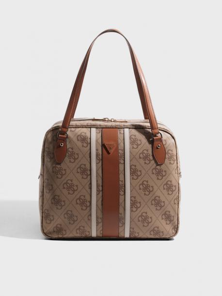 Дорожные сумки Guess
