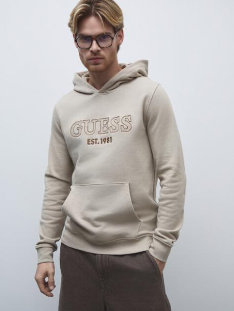 Худи и свитшоты Guess