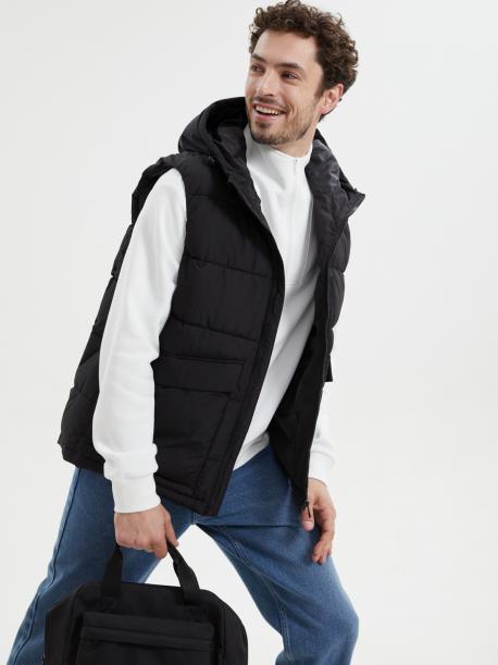 Утеплённый стёганый жилет на молнии с капюшоном ZOLLA