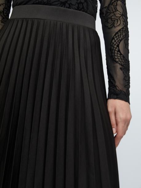 Трикотажная юбка плиссе длины миди на резинке ZOLLA