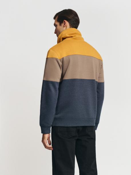 Утеплённый худи с воротником-хомутом ZOLLA