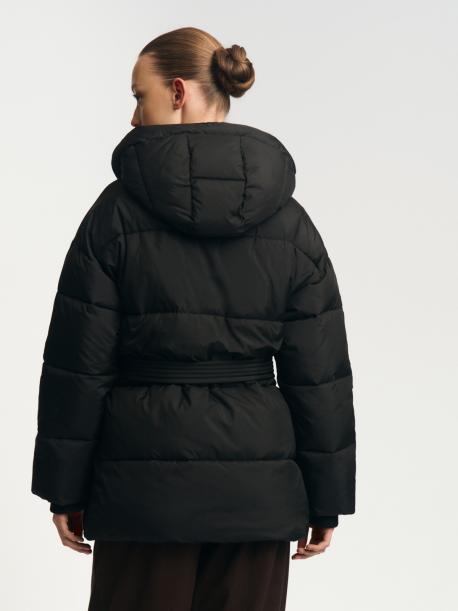 Тёплая куртка с капюшоном и поясом ZOLLA