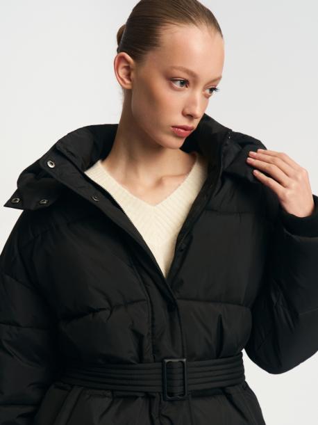 Тёплая куртка с капюшоном и поясом ZOLLA