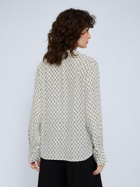 Принтованная блузка с длинным рукавом и вырезом на груди ZOLLA