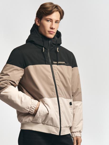 Утеплённая куртка-бомбер на синтепоне с капюшоном ZOLLA