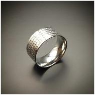 Кольцо , нержавеющая сталь, размер 20, серебряный Innuendo