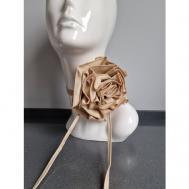 Чокер цветок Роза из светло-бежевого атласа Фузеева