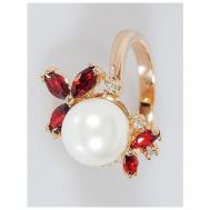 Кольцо помолвочное , гранат, жемчуг Swarovski синтетический, размер 17, белый Lotus Jewelry