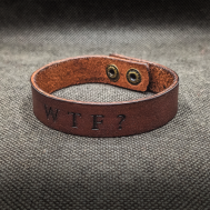 Кожаный браслет "WTF?" коричневого цвета. Размер - 16. Ручная работа. March - leather things