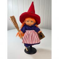 Пупс-мини Ведьмочка в красной шляпе 18 см Lamagik S.L.