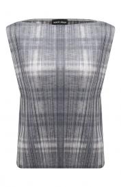 Топ Giorgio Armani