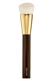 Кисть для нанесения тональной основы Shade & Illuminate Tom Ford