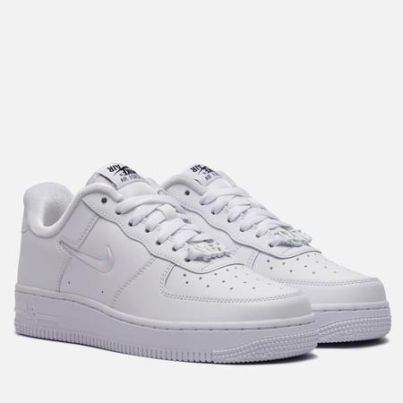 Женские кроссовки  Wmns Air Force 1 '07 SE, цвет белый, размер 38.5 EU Nike