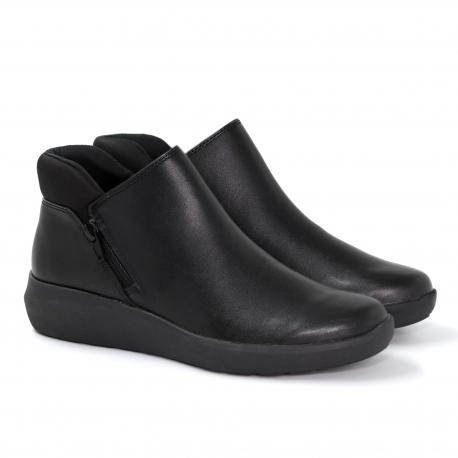Женские ботинки , черные Clarks