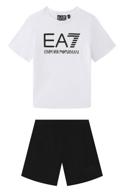 Комплект из футболки и шорт Ea7