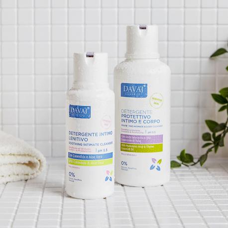 Гель для душа с молочной кислотой Ultra-Delicate Bath & Shower Cleanser DAVAJ